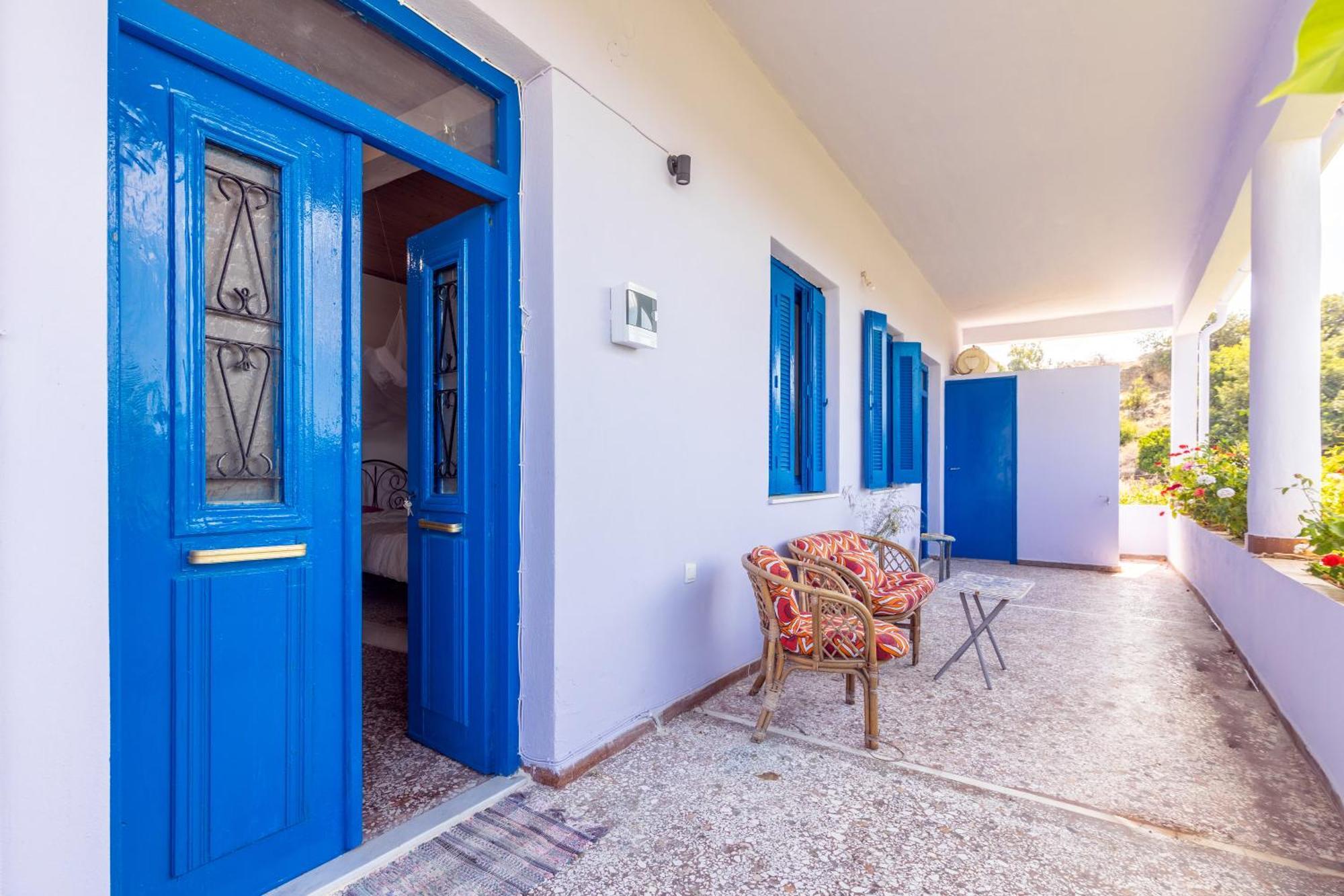 La Maison Bleue Zaros Exterior photo